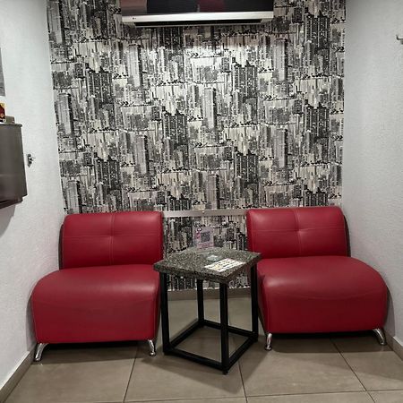 Kuboz Motor Hotel Zapopan Exteriör bild