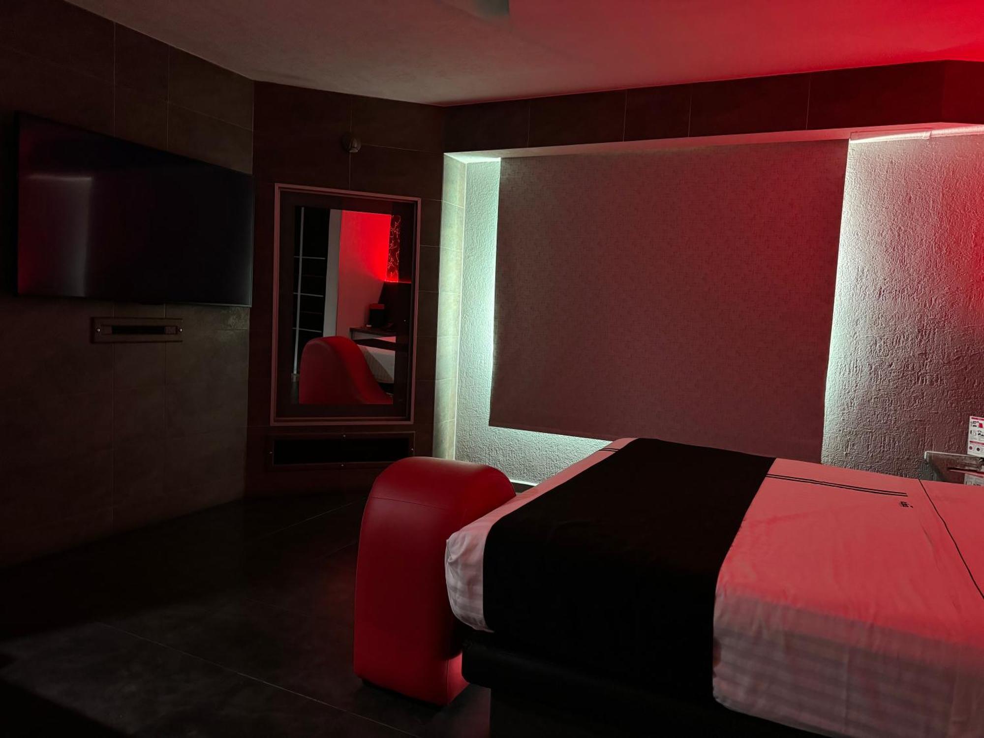 Kuboz Motor Hotel Zapopan Exteriör bild